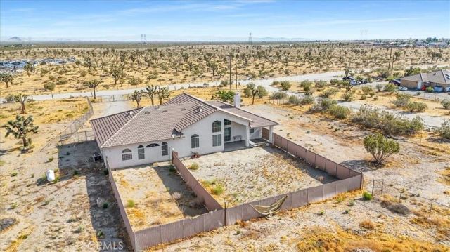 1485 La Mesa, Phelan, CA 92371