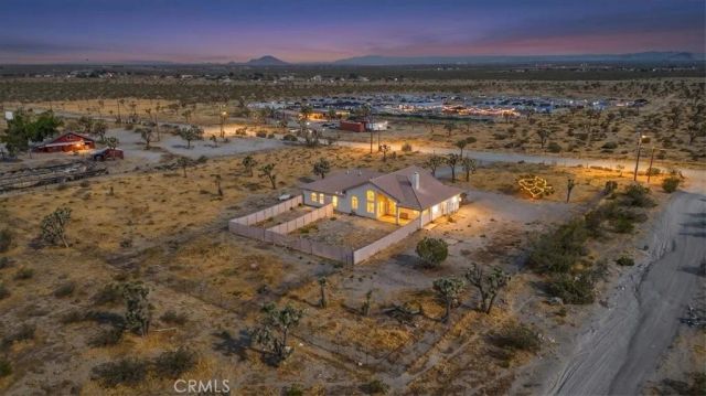 1485 La Mesa, Phelan, CA 92371