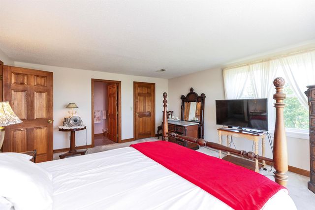 234 Center Road, Lyndeborough, NH 03082