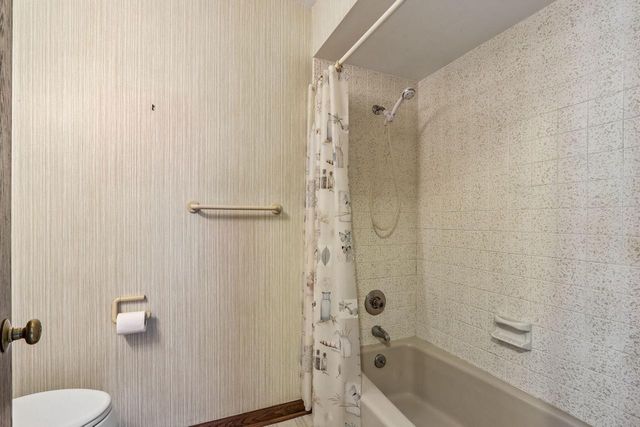 N71W30583 Mary Hill DRIVE, Hartland, WI 53029