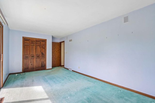 N71W30583 Mary Hill DRIVE, Hartland, WI 53029