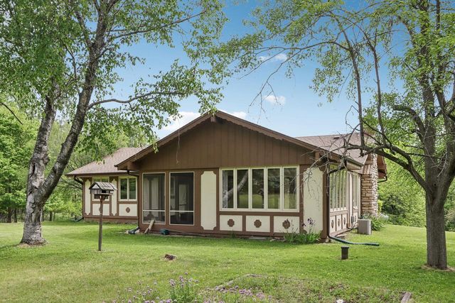 N71W30583 Mary Hill DRIVE, Hartland, WI 53029