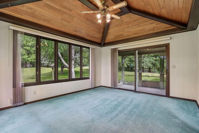 N71W30583 Mary Hill DRIVE, Hartland, WI 53029