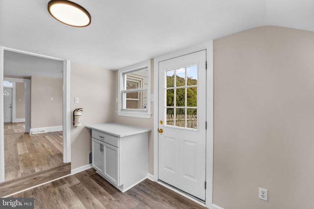 127 SCHOOLEY ST, Moorestown, NJ 08057