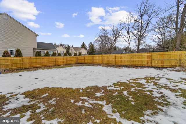 127 SCHOOLEY ST, Moorestown, NJ 08057