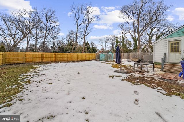 127 SCHOOLEY ST, Moorestown, NJ 08057