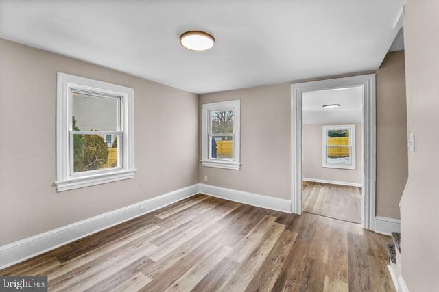 127 SCHOOLEY ST, Moorestown, NJ 08057