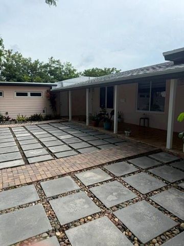2016 NE 14th Ct 2, Fort Lauderdale, FL 33304