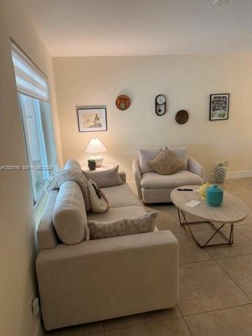 2016 NE 14th Ct 2, Fort Lauderdale, FL 33304