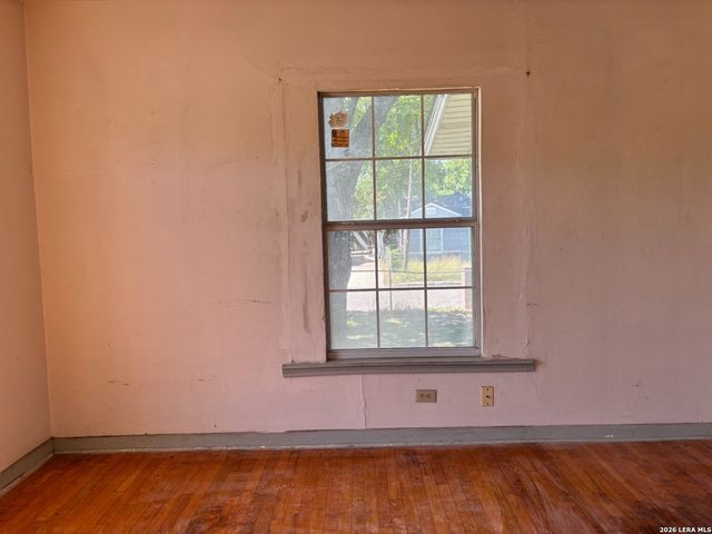 439 Ward Ave, San Antonio, TX 78223