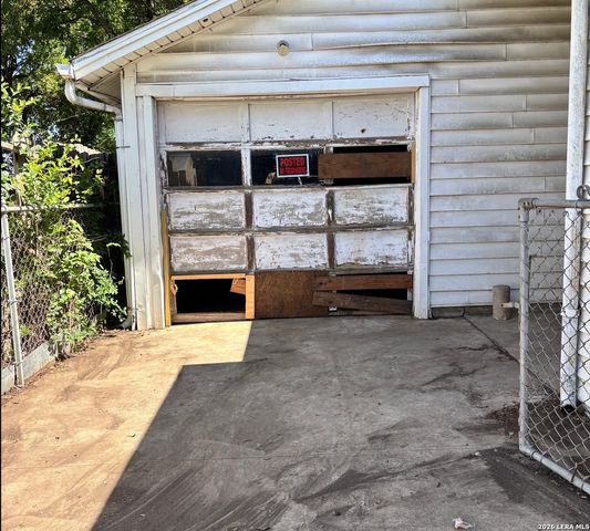 439 Ward Ave, San Antonio, TX 78223