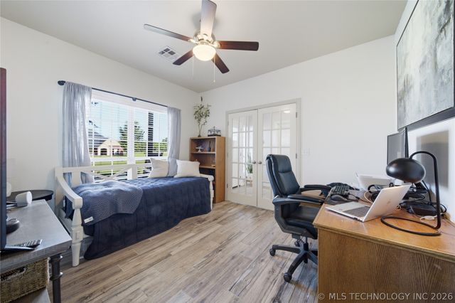12729 Woodview Court, Oologah, OK 74053