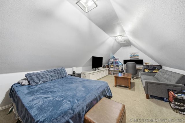 12729 Woodview Court, Oologah, OK 74053