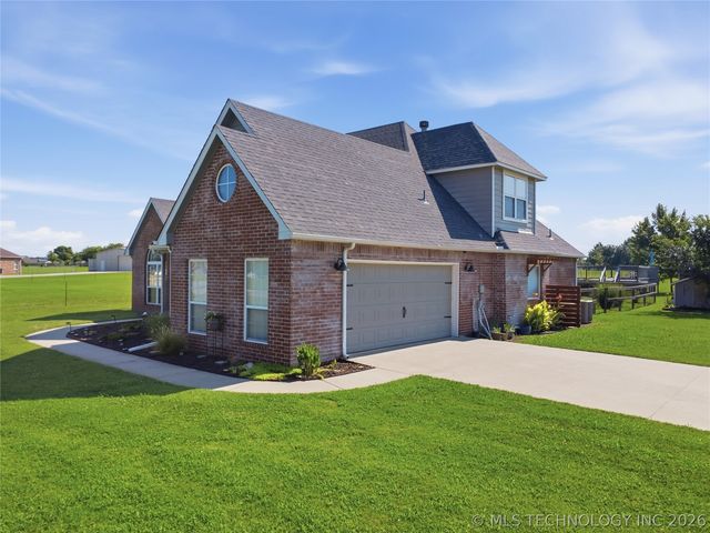 12729 Woodview Court, Oologah, OK 74053