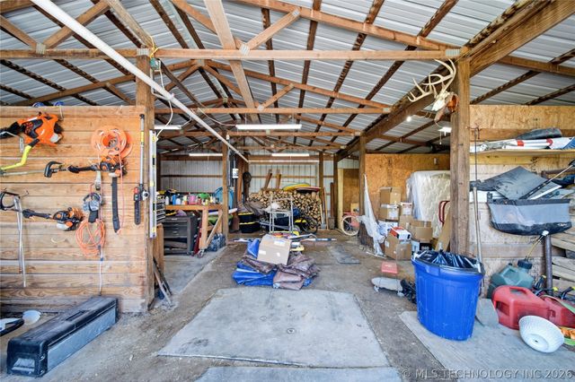 12729 Woodview Court, Oologah, OK 74053