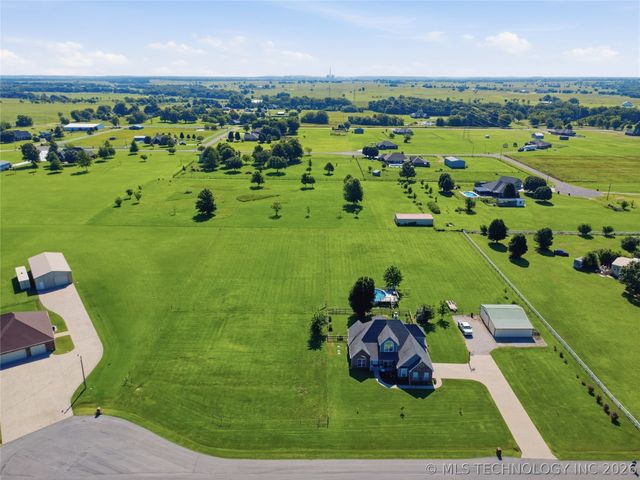 12729 Woodview Court, Oologah, OK 74053