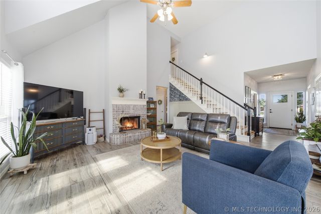 12729 Woodview Court, Oologah, OK 74053