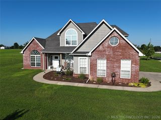 12729 Woodview Court, Oologah, OK 74053