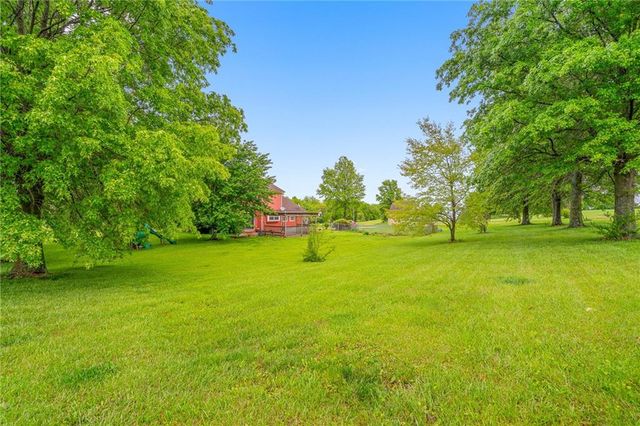 1994 Texas Prairie Road, Bates City, MO 64011