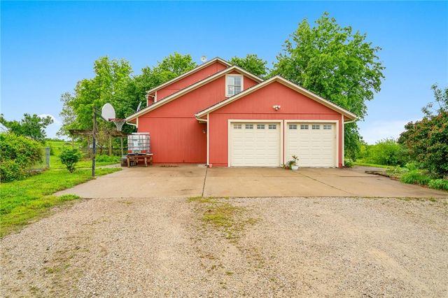 1994 Texas Prairie Road, Bates City, MO 64011