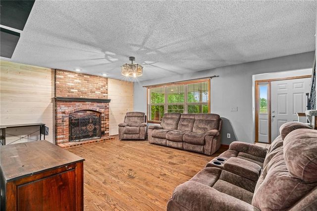 1994 Texas Prairie Road, Bates City, MO 64011