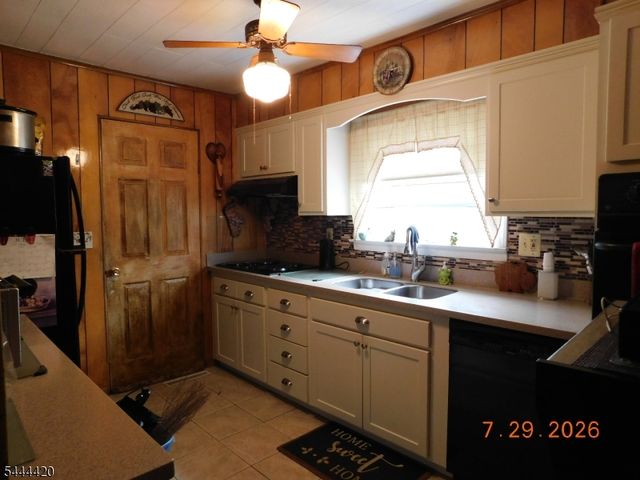 537 John Mitchell Ave, Phillipsburg Town, NJ 08865