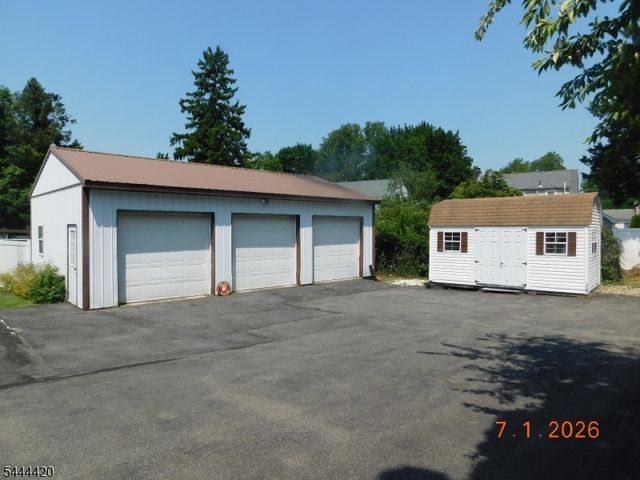 537 John Mitchell Ave, Phillipsburg Town, NJ 08865