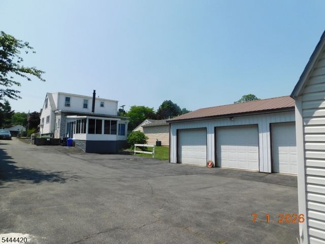 537 John Mitchell Ave, Phillipsburg Town, NJ 08865