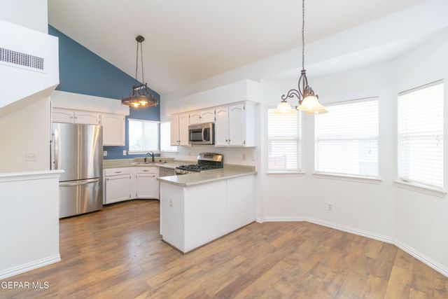 1544 CHEROKEE RIDGE Drive, El Paso, TX 79912