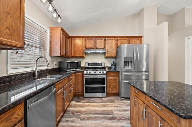 6635 Lakewood Avenue, Portage, IN 46368