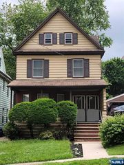 287 Central Avenue 2nd Floor, Hackensack, NJ 07601