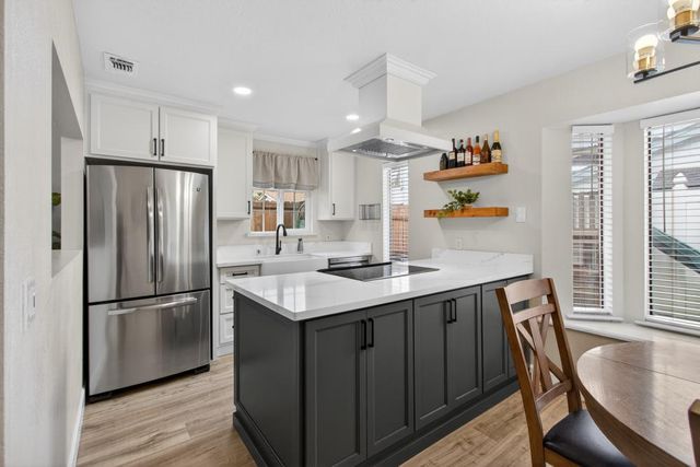 1619 Vallarta Cir, Sacramento, CA 95834