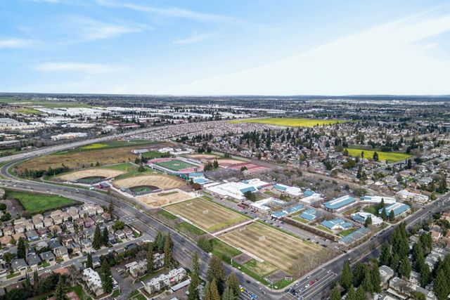 1619 Vallarta Cir, Sacramento, CA 95834