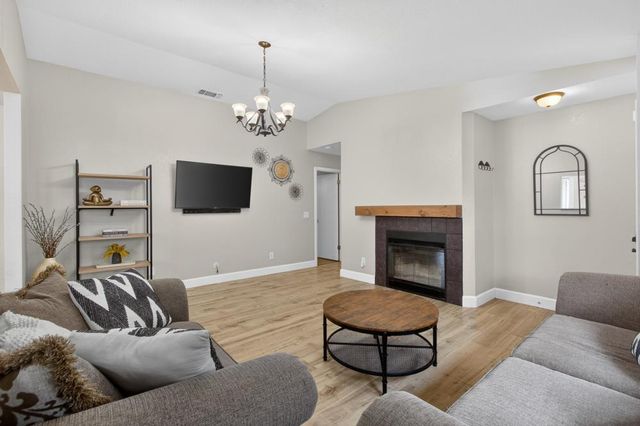 1619 Vallarta Cir, Sacramento, CA 95834