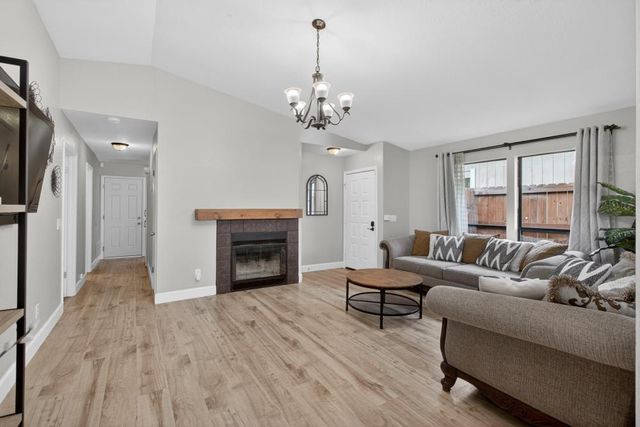 1619 Vallarta Cir, Sacramento, CA 95834