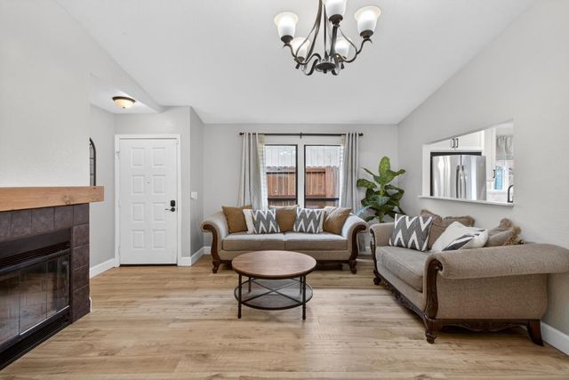 1619 Vallarta Cir, Sacramento, CA 95834