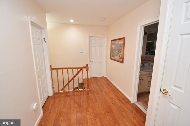 200 CHARLANN CIR, Cherry Hill, NJ 08003