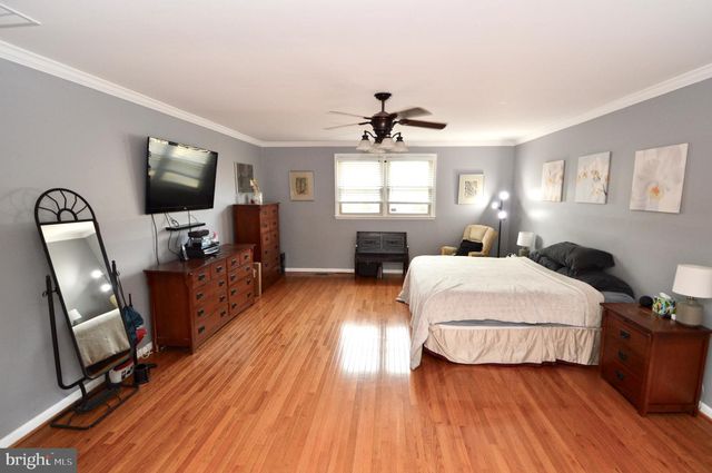 200 CHARLANN CIR, Cherry Hill, NJ 08003