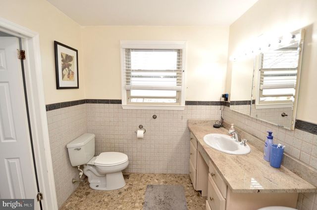 200 CHARLANN CIR, Cherry Hill, NJ 08003