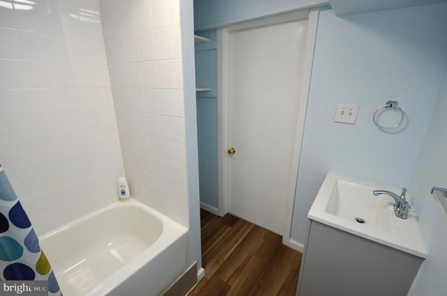 200 CHARLANN CIR, Cherry Hill, NJ 08003