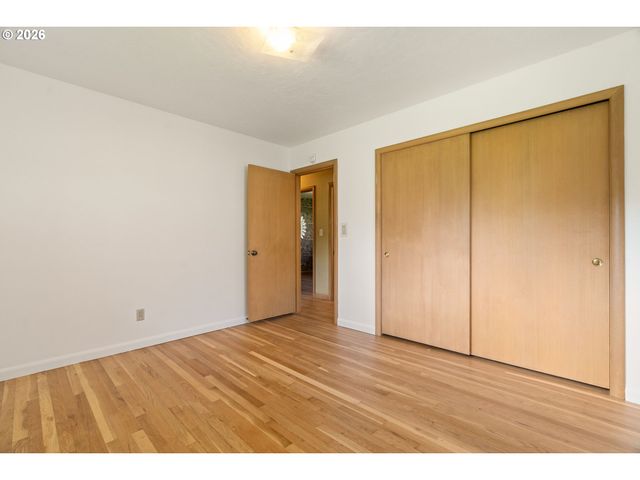 15910 Se OATFIELD Rd, Milwaukie, OR 97267