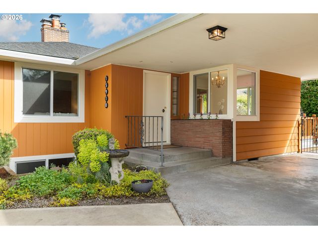 15910 Se OATFIELD Rd, Milwaukie, OR 97267