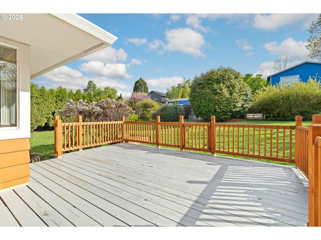 15910 Se OATFIELD Rd, Milwaukie, OR 97267