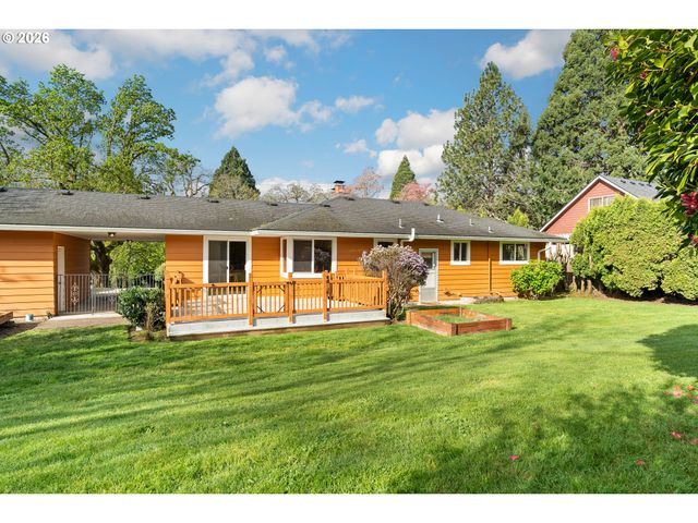 15910 Se OATFIELD Rd, Milwaukie, OR 97267