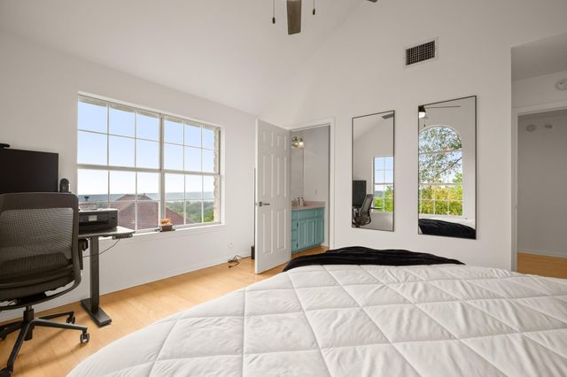 7209 Foxtree CV, Austin, TX 78750