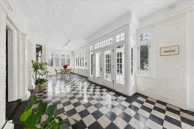 1235 Ridge Avenue, Evanston, IL 60202