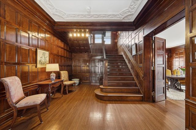 1235 Ridge Avenue, Evanston, IL 60202