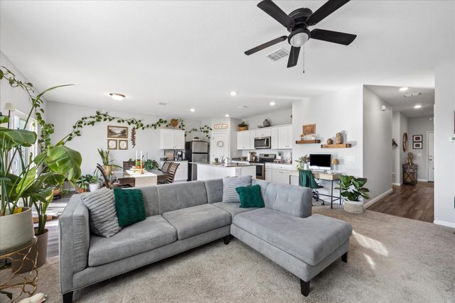 114 Gemsbok RD, Hutto, TX 78634
