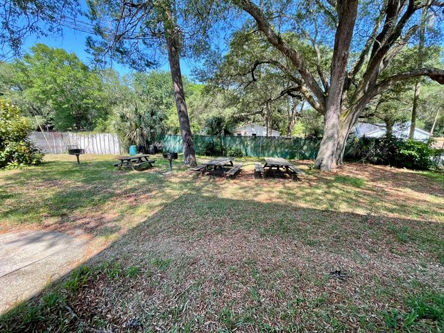 201 E College Boulevard 46, Niceville, FL 32578