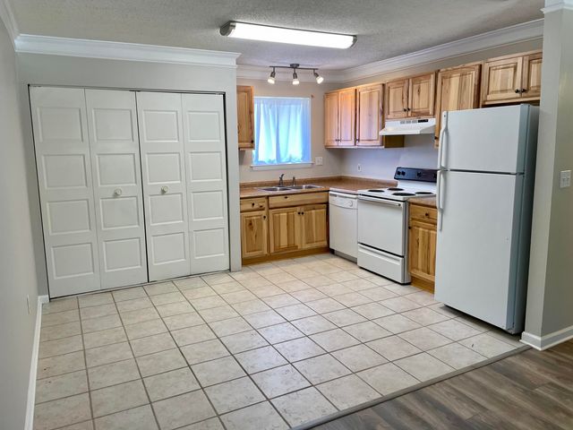 201 E College Boulevard 46, Niceville, FL 32578